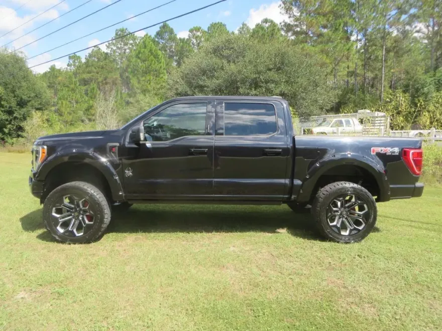 2021 Ford F-150 XLT photo 1