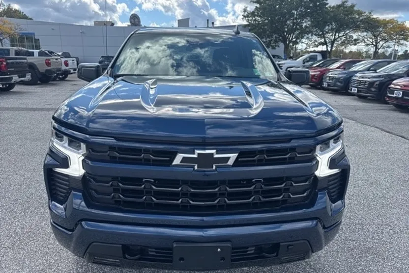 2023 Chevrolet Silverado 1500 RST photo 1