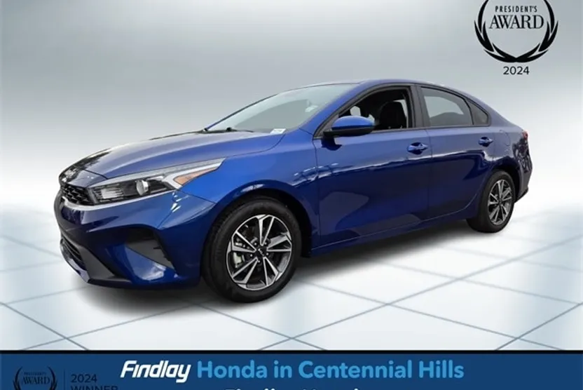 2024 Kia Forte LXS photo 1