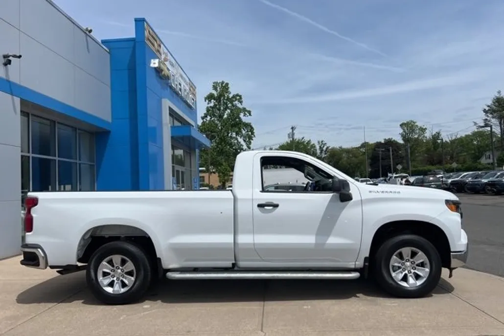2024 Chevrolet Silverado 1500 photo 1