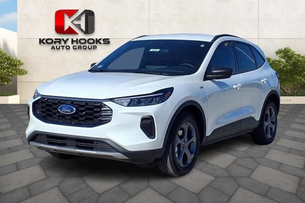 2025 Ford Escape ST-Line photo 1