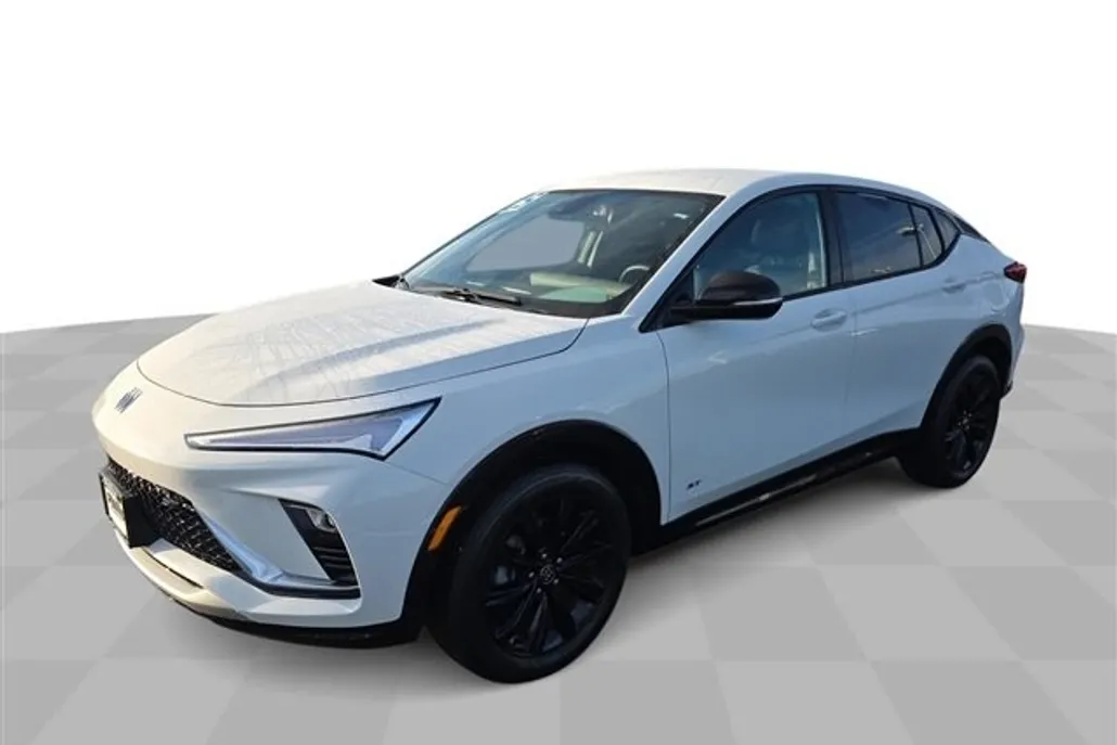 2025 Buick Envista ST photo 1