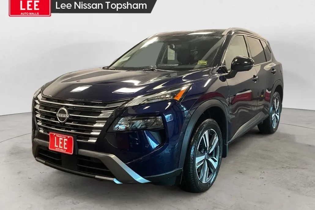 2025 Nissan Rogue SL photo 1