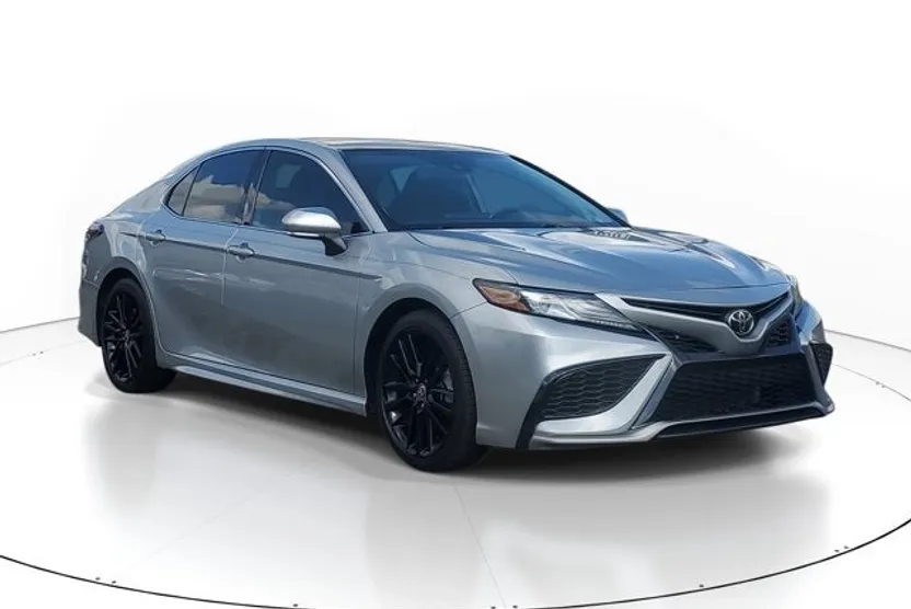 2021 Toyota Camry XSE V6 photo 1