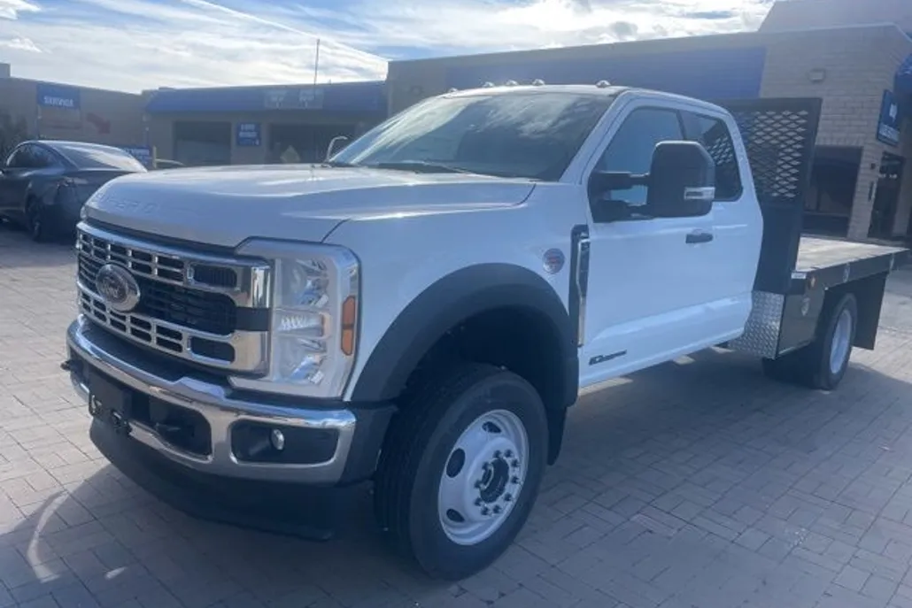2024 Ford F-450 photo 1