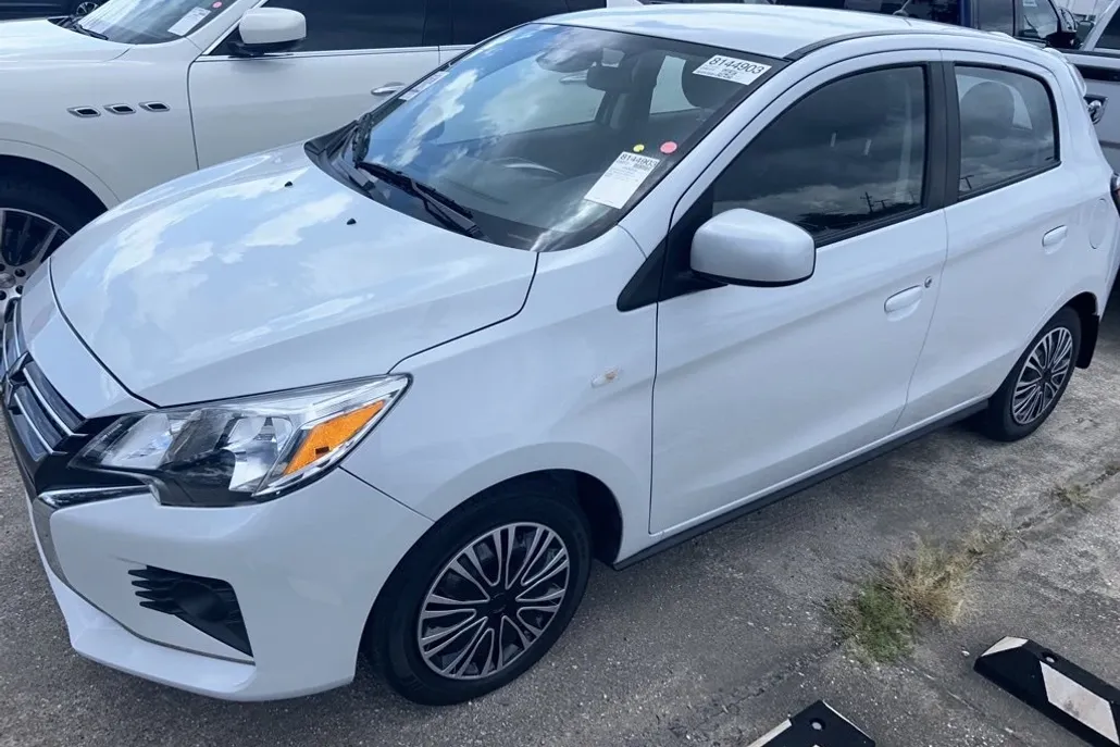 2022 Mitsubishi Mirage ES photo 1