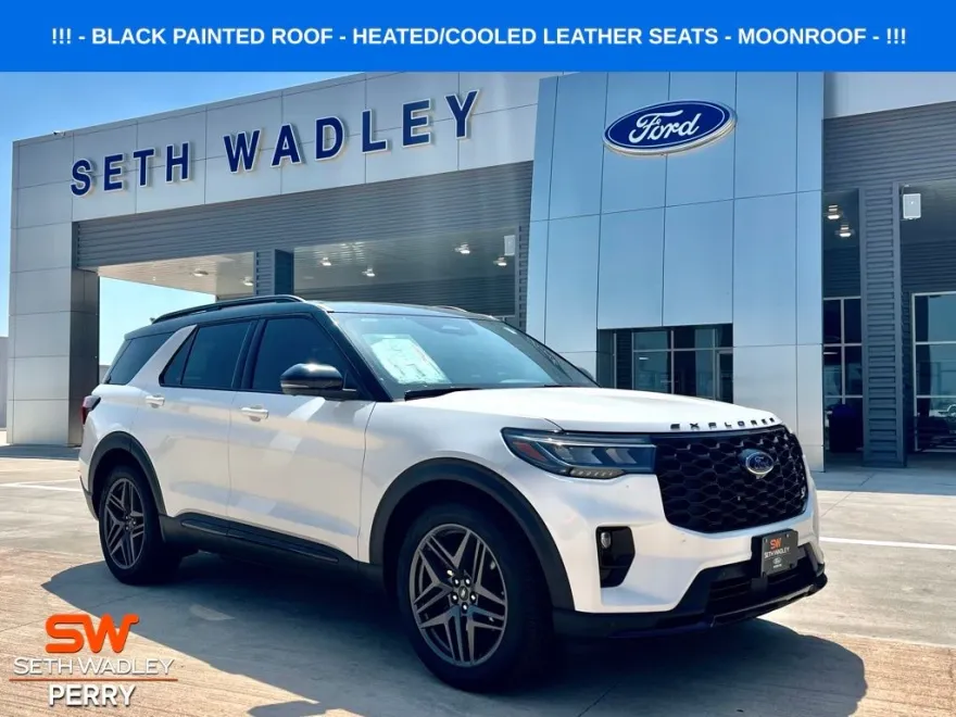 2025 Ford Explorer ST photo 1
