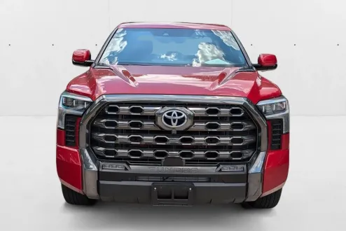2022 Toyota Tundra Platinum photo 2