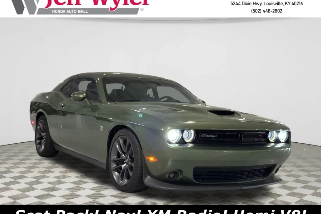 2023 Dodge Challenger R/T Scat Pack photo 1