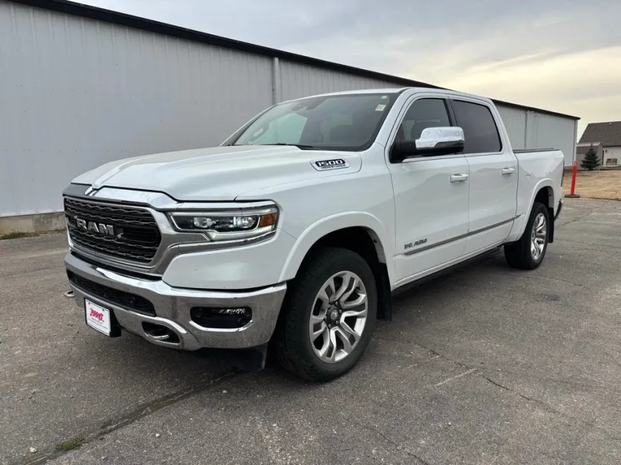2023 Ram 1500 Limited photo 1
