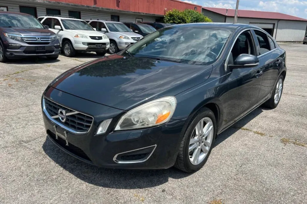 2013 Volvo S60 T5 photo 1