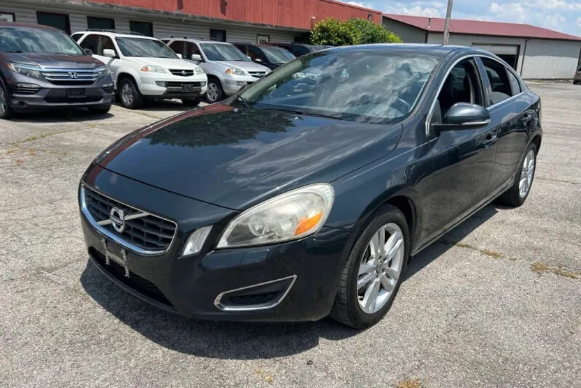 2013 Volvo S60 T5 photo 1