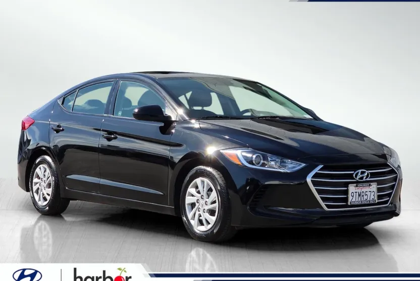 2018 Hyundai Elantra SE photo 1