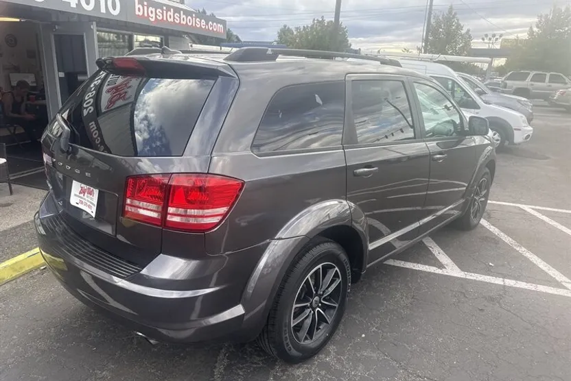 2018 Dodge Journey SE photo 1