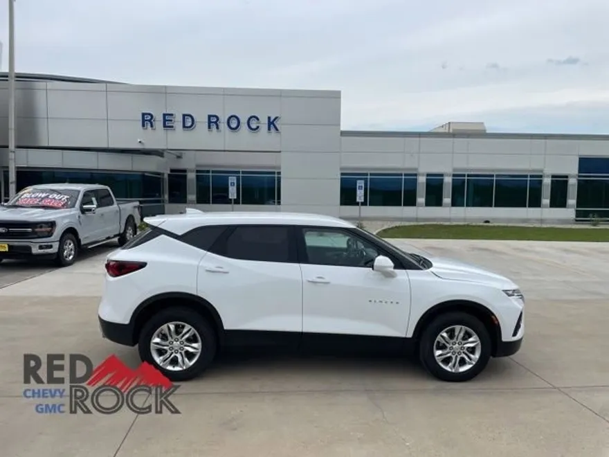 2022 Chevrolet Blazer 2LT photo 1