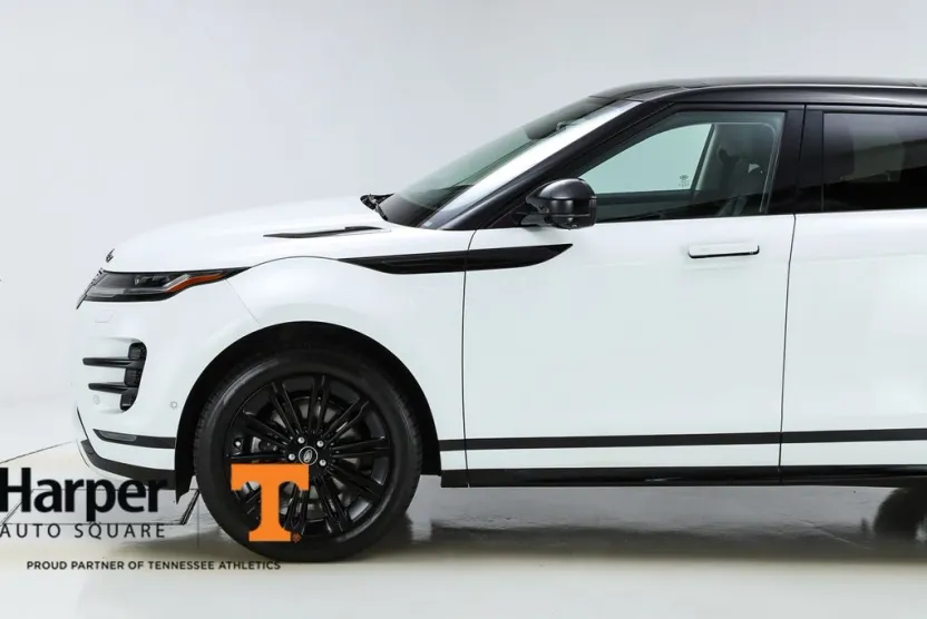 2024 Land Rover Range Rover Evoque Dynamic SE photo 1