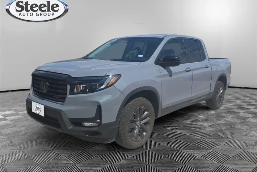 2023 Honda Ridgeline Sport photo 1