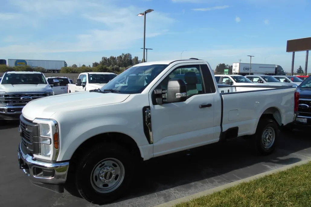 2025 Ford F-250 XL photo 1