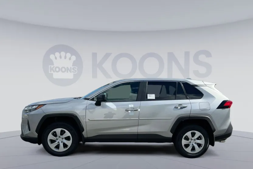 2025 Toyota RAV4 LE photo 1