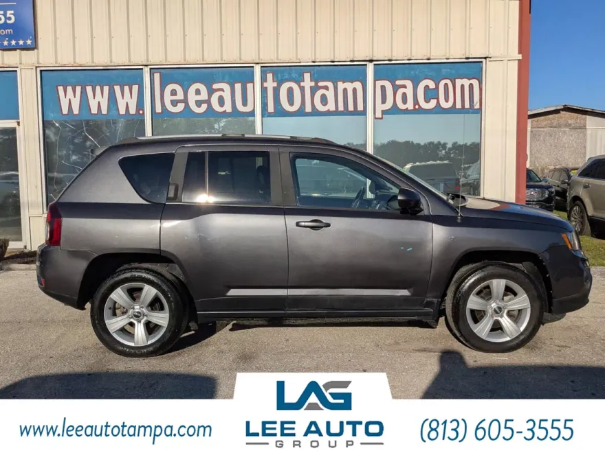 2016 Jeep Compass Latitude photo 1