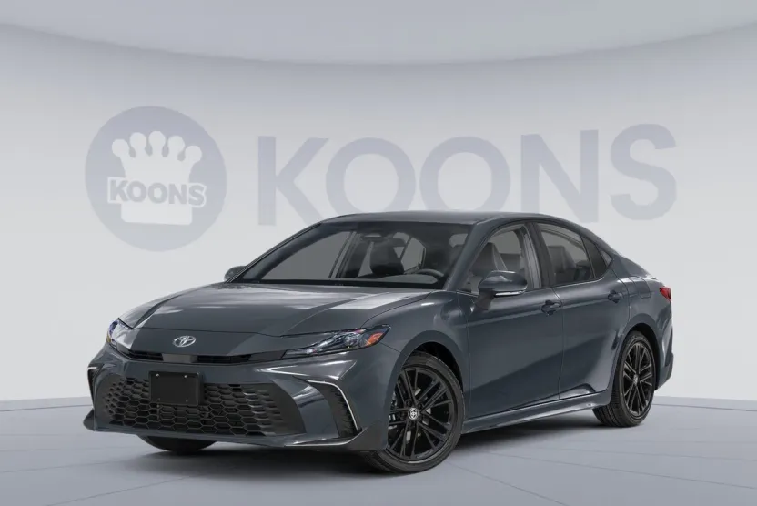 2026 Toyota Camry SE photo 1