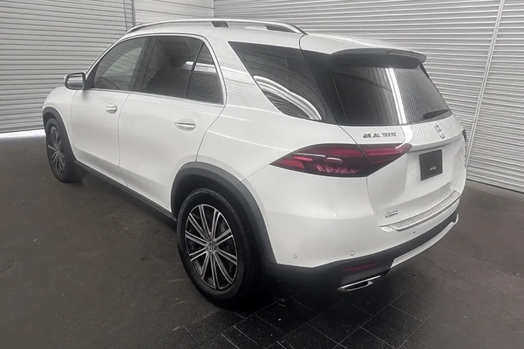 2024 Mercedes Benz GLE 350 4MATIC photo 1