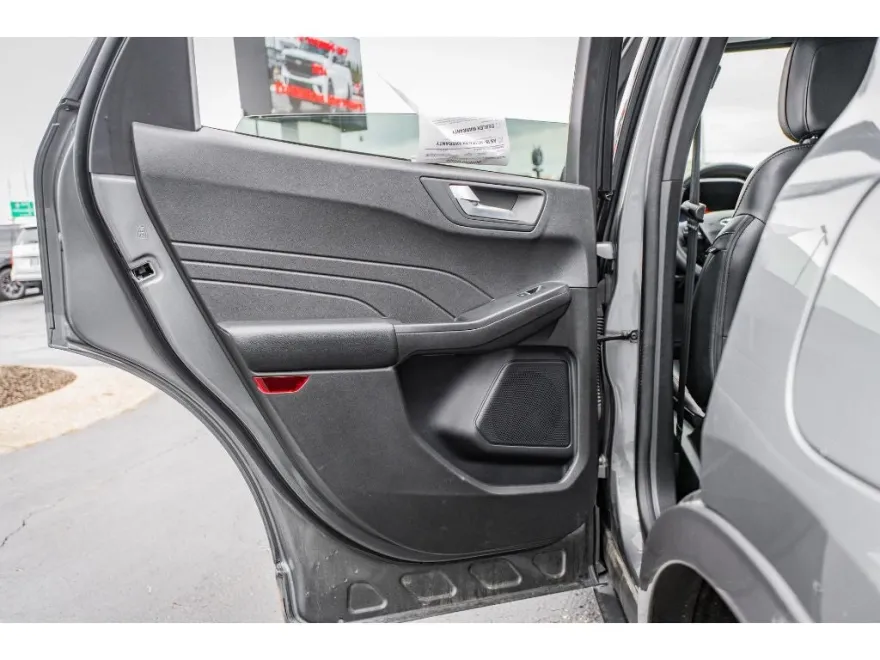 2024 Ford Escape ST-Line photo 17