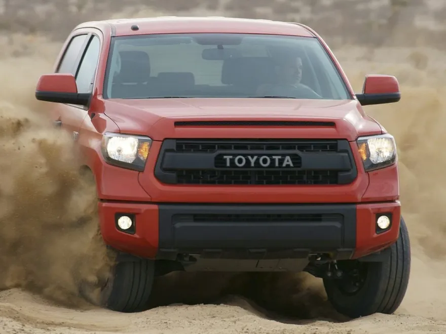 2017 Toyota Tundra SR5 photo 1