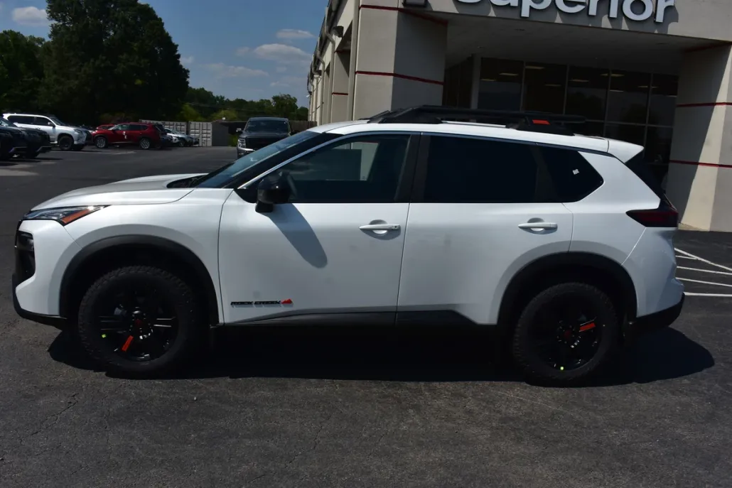 2026 Nissan Rogue SV photo 1