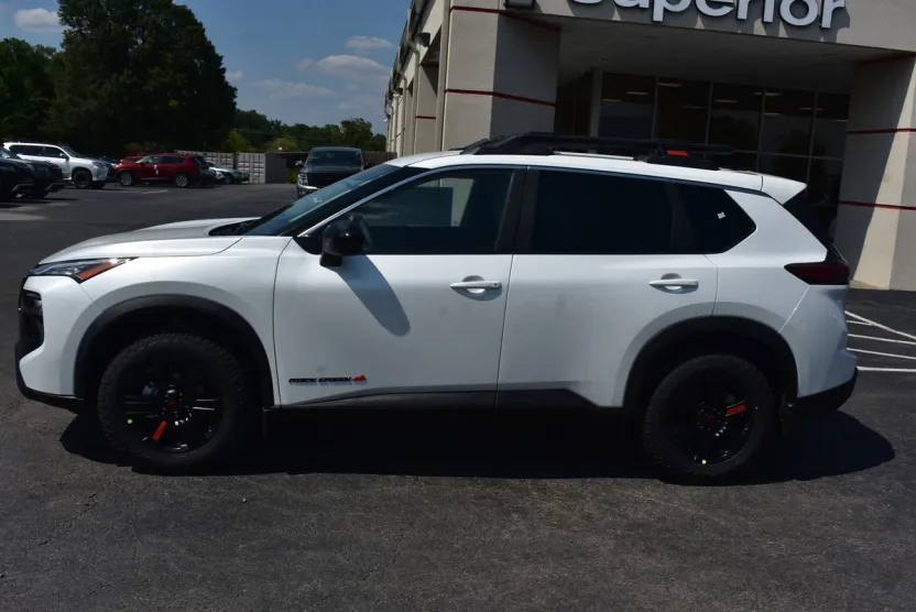 2026 Nissan Rogue SV photo 1