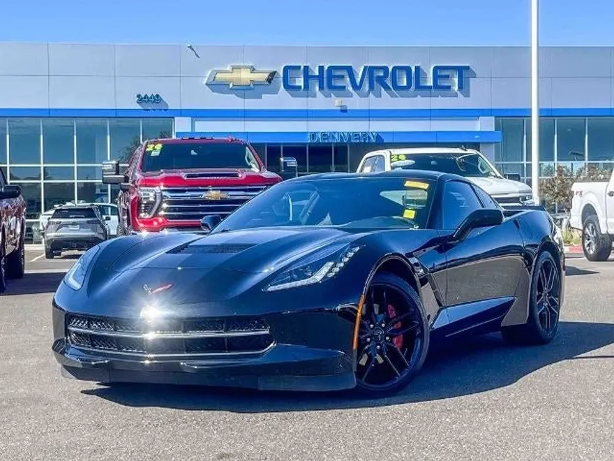 2018 Chevrolet Corvette Stingray 1LT photo 1