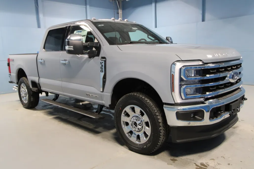 2025 Ford F-350 King Ranch photo 1
