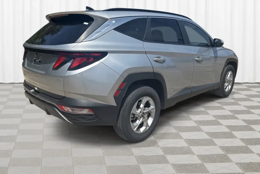 2024 Hyundai Tucson SEL photo 1