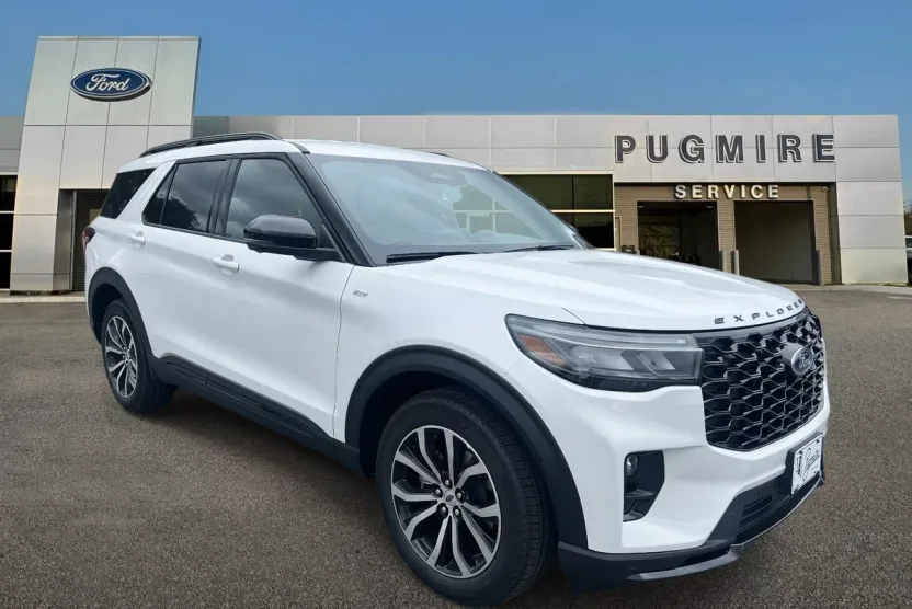 2025 Ford Explorer ST-Line photo 1