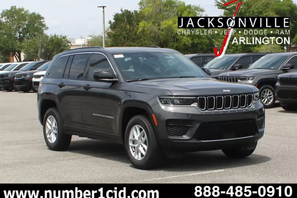 2025 Jeep Grand Cherokee Laredo X photo 1
