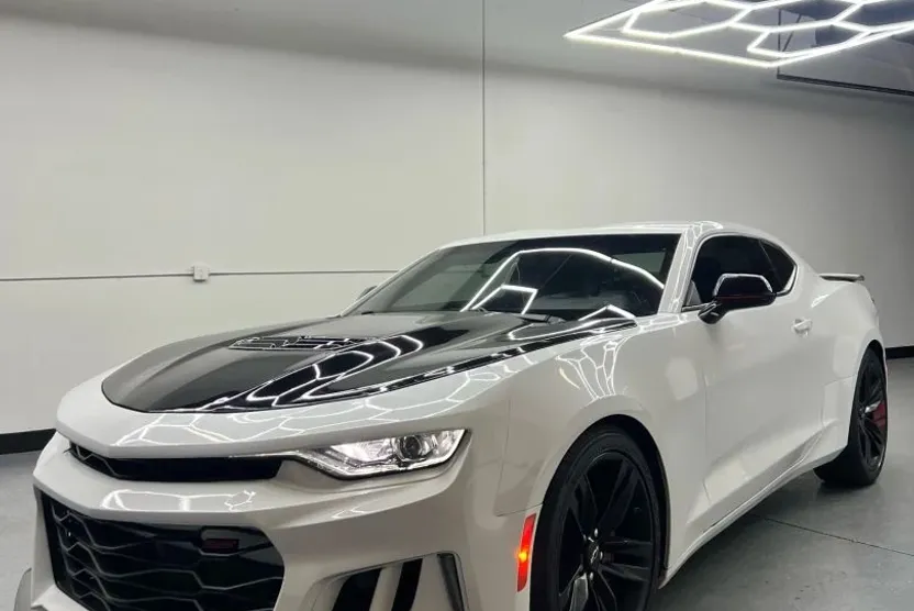 2022 Chevrolet Camaro LT1 Coupe photo 1