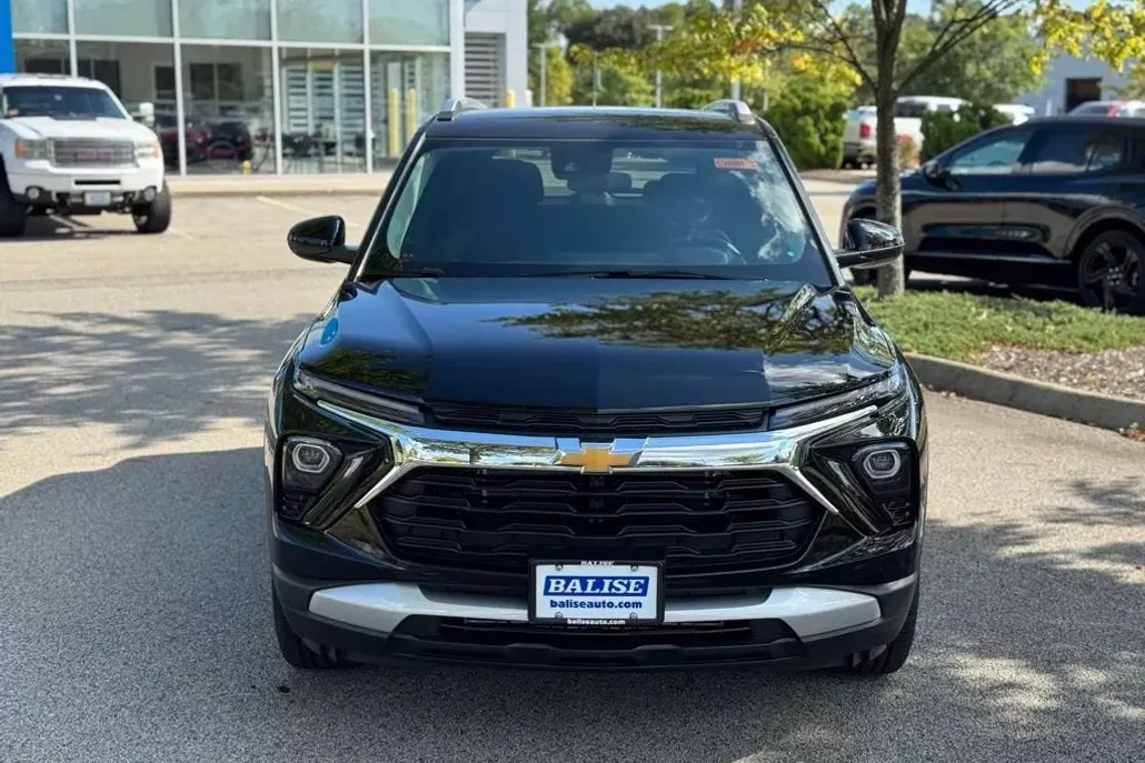 2026 Chevrolet Trailblazer LT photo 1