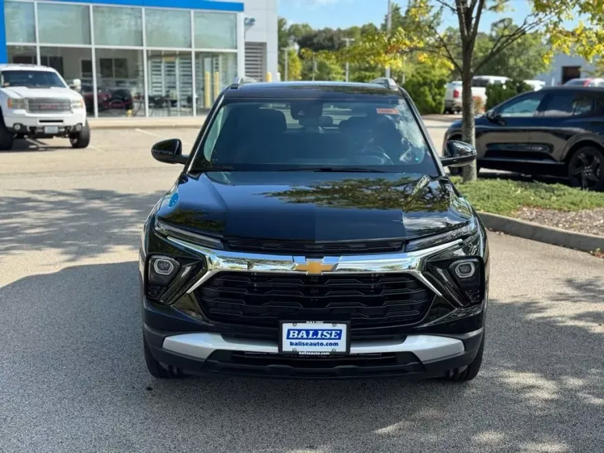 2026 Chevrolet Trailblazer LT photo 1
