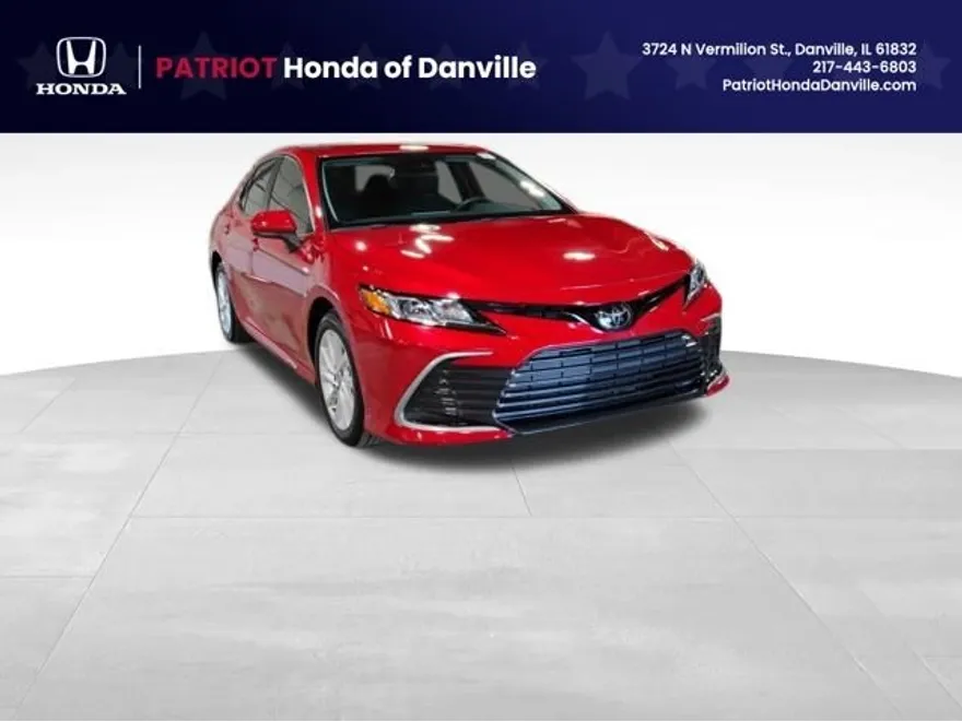 2024 Toyota Camry LE photo 1