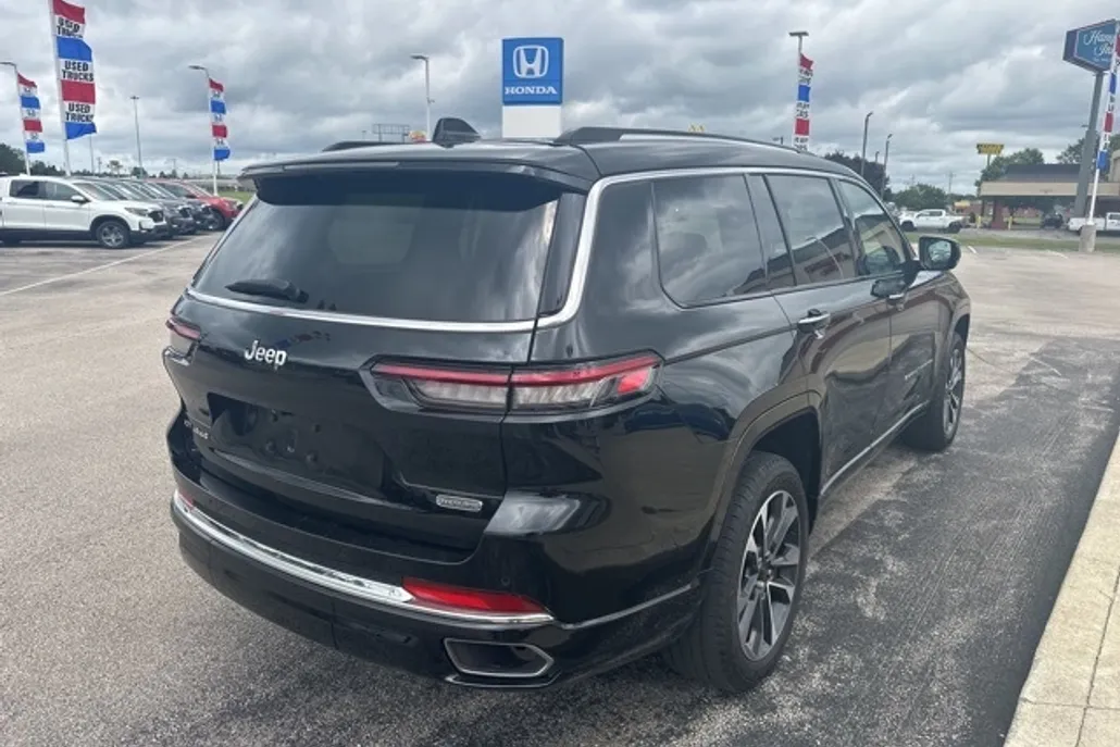 2021 Jeep Grand Cherokee Overland photo 1
