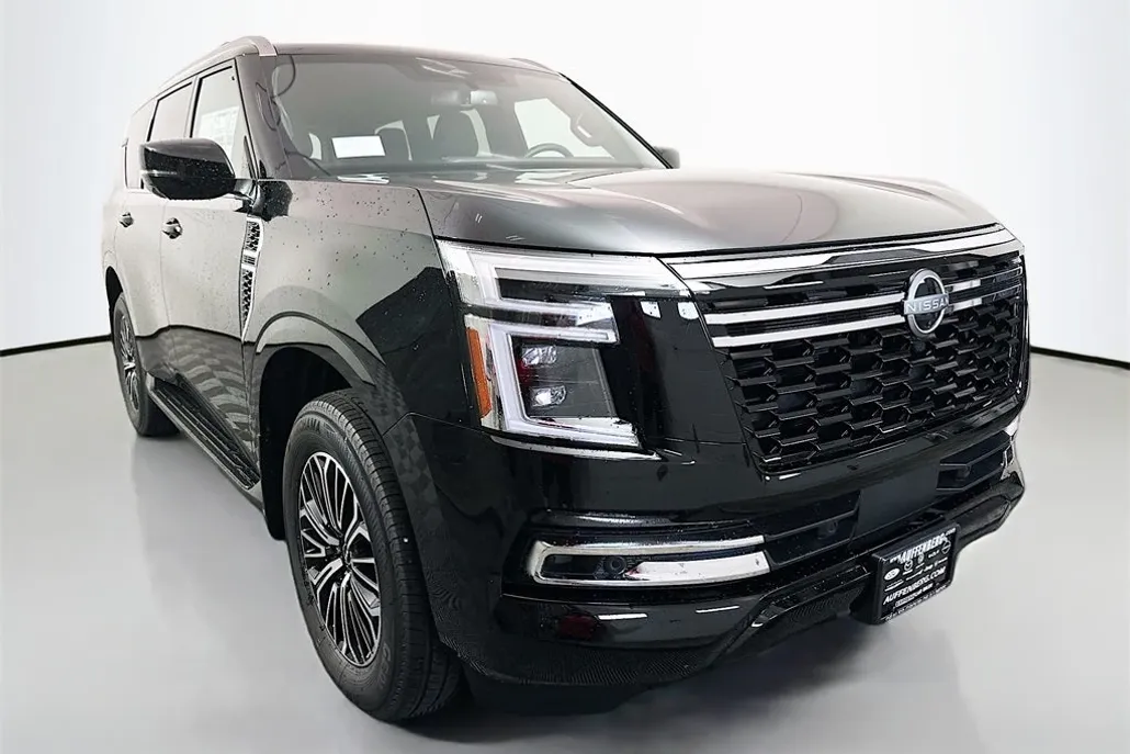 2025 Nissan Armada SL photo 1