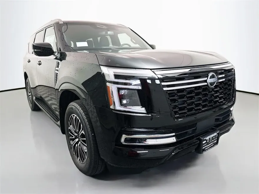 2025 Nissan Armada SL photo 1
