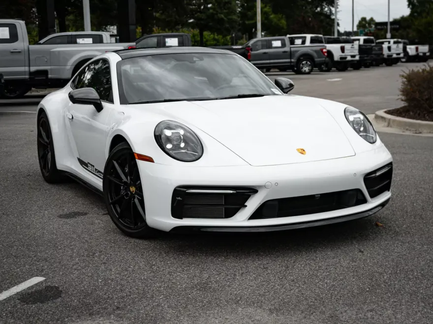 2024 Porsche 911 T photo 1