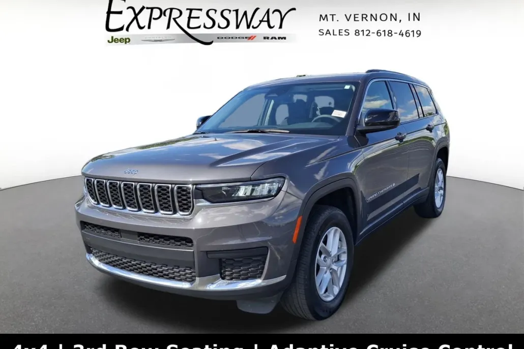2023 Jeep Grand Cherokee Laredo photo 1