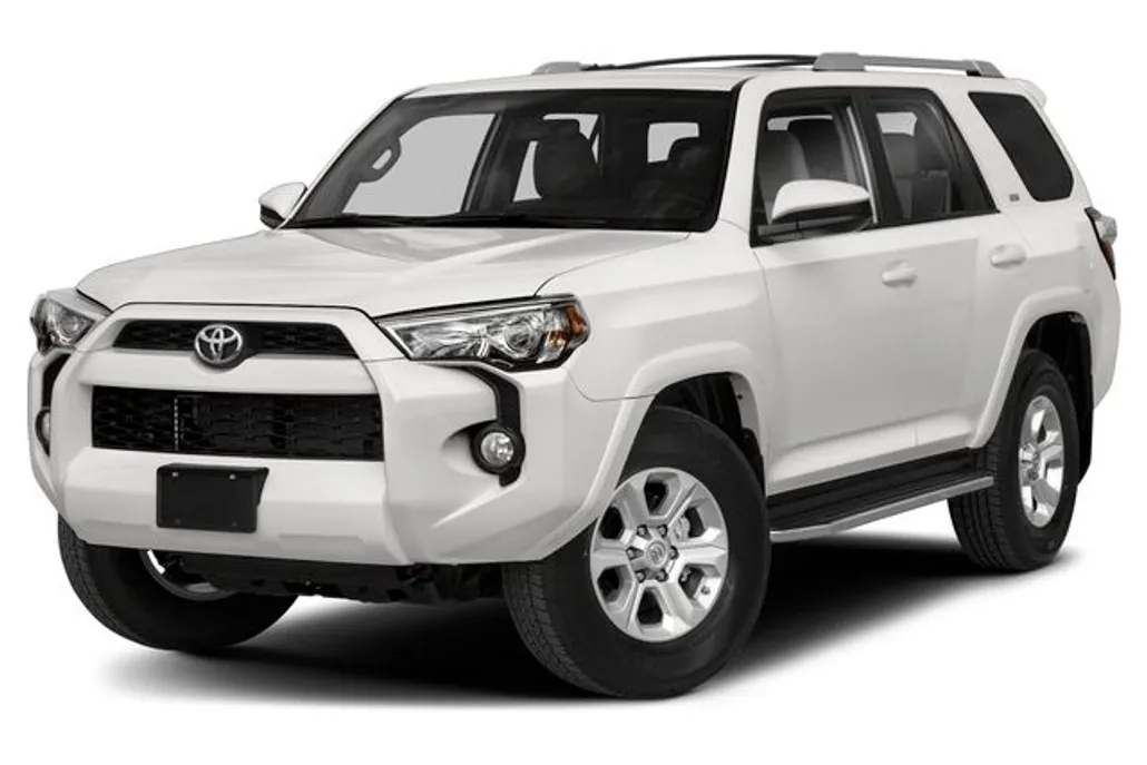 2019 Toyota 4Runner SR5 photo 1
