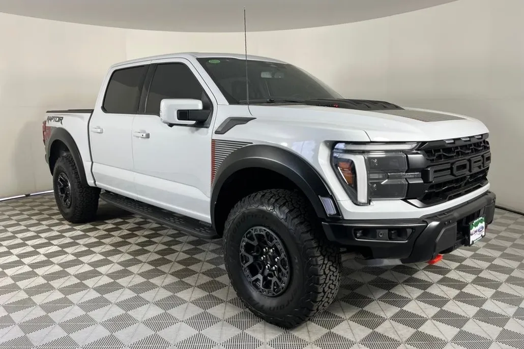 2025 Ford F-150 Raptor photo 1