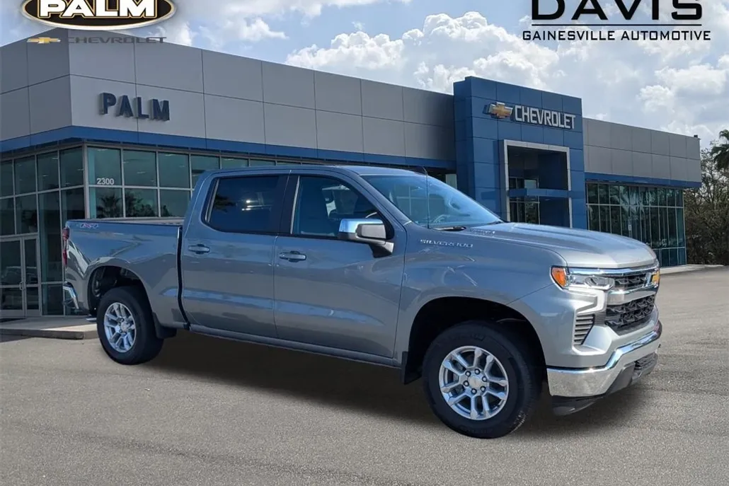 2025 Chevrolet Silverado 1500 LT photo 1
