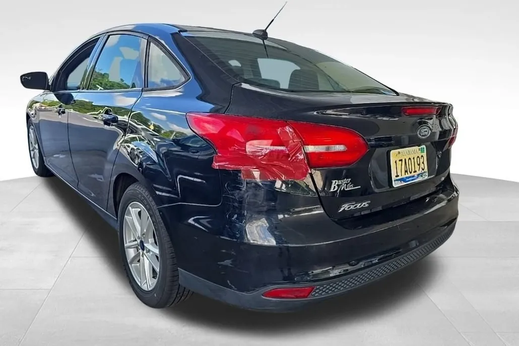 2018 Ford Focus SE photo 1