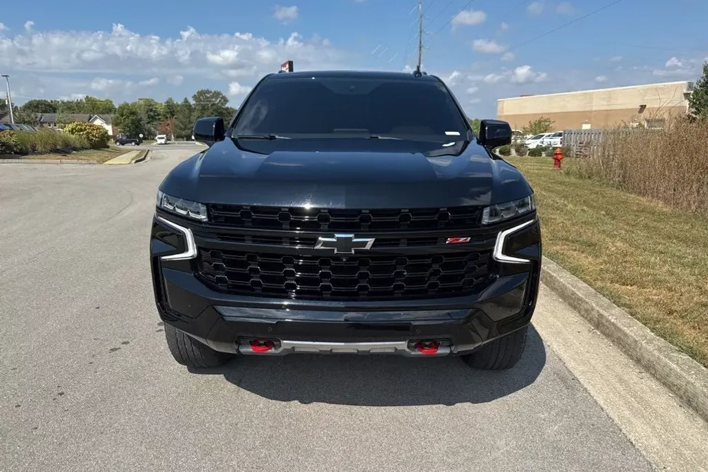 2023 Chevrolet Tahoe Z71 photo 1
