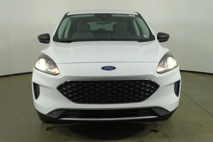 2022 Ford Escape SE Hybrid photo 1